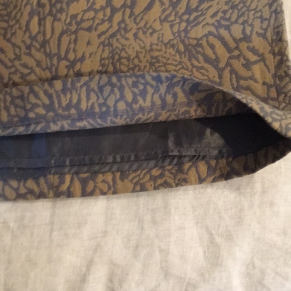 Loft lined skirt - Picture 2 of 6